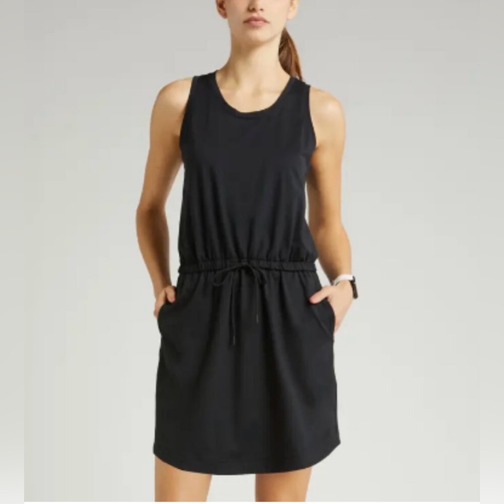 Zella Live In black sleeveless dress size large